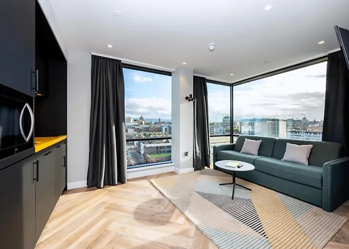 Staycity Centre Hotel 4*