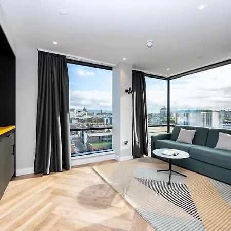 Staycity Centre Aparthotel 4*