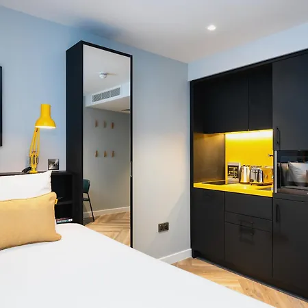 酒店 Staycity Centre 4*