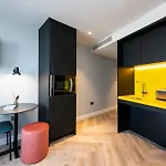 Staycity Centre Hotel