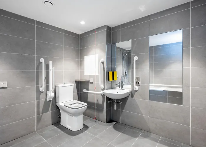 Staycity Centre Hotel 4*